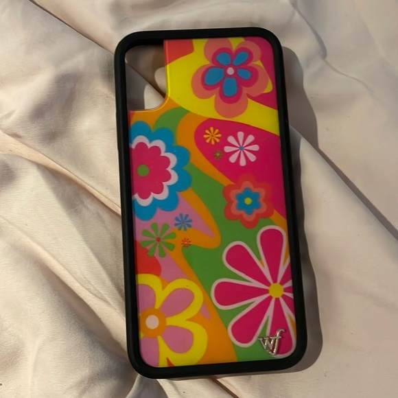 iPhone X/XS Wildflower Case Groovy Like New - Picture 1 of 3
